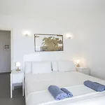 And Sea Villa *