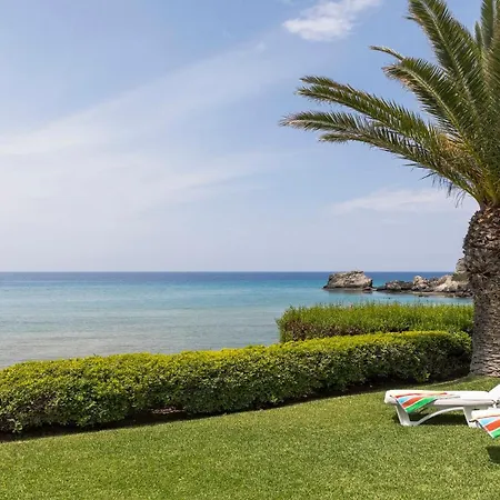 Villa And Sea *